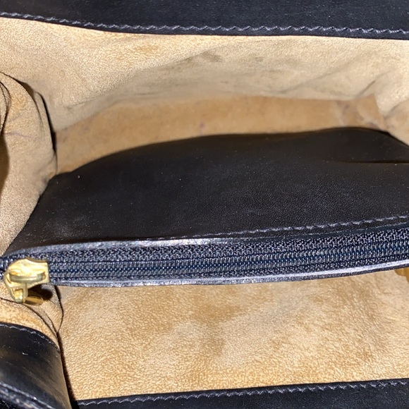 Vintage Brahmin hard leather crossbody purse with adjustable strap - Picture 13 of 16